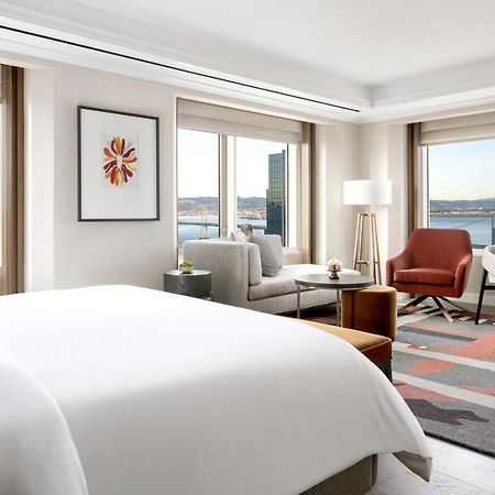 Four Seasons Hotel San Francisco At Embarcadero Екстериор снимка